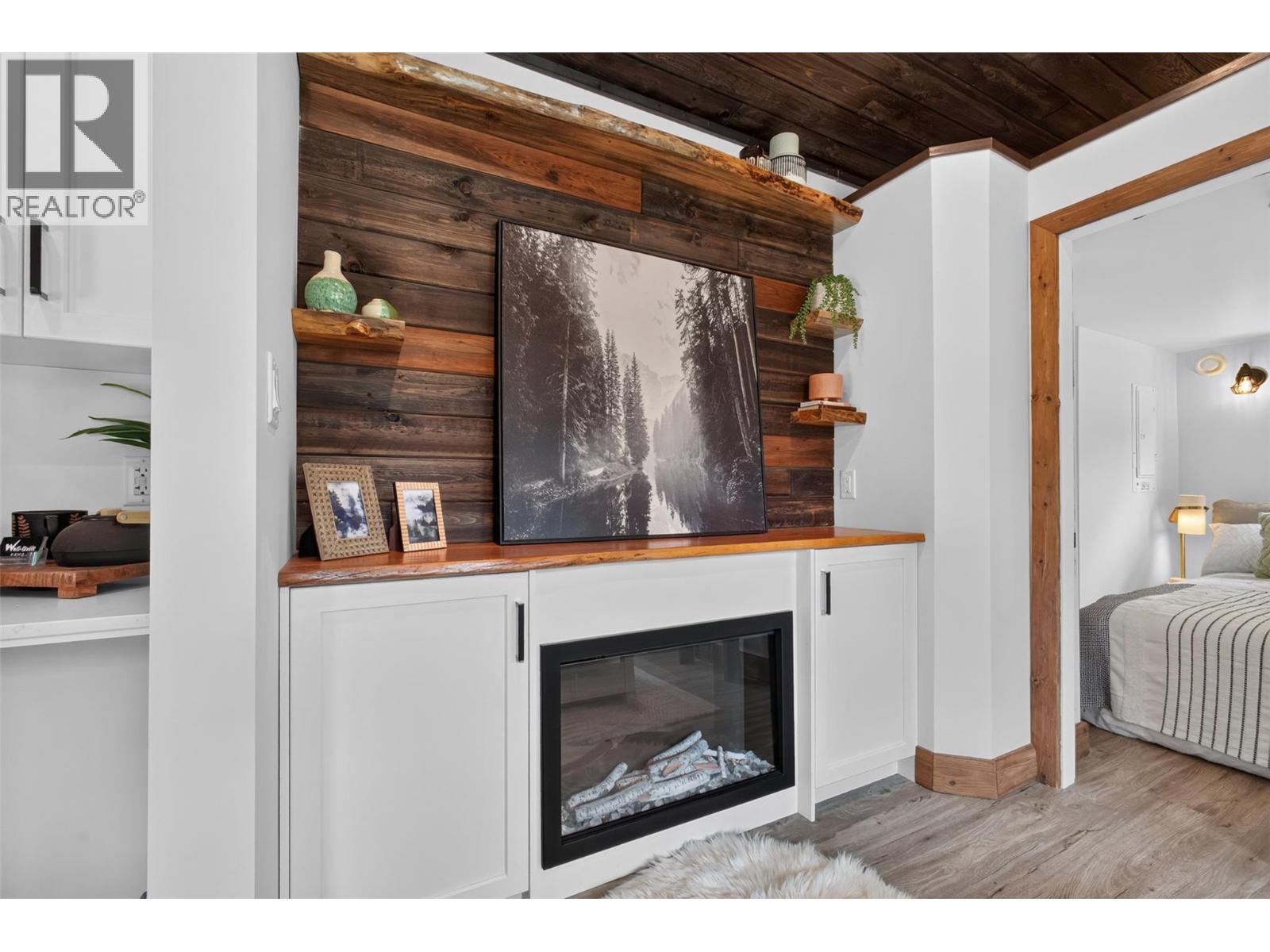 5533 33 Highway Unit# 3, Beaverdell, BC