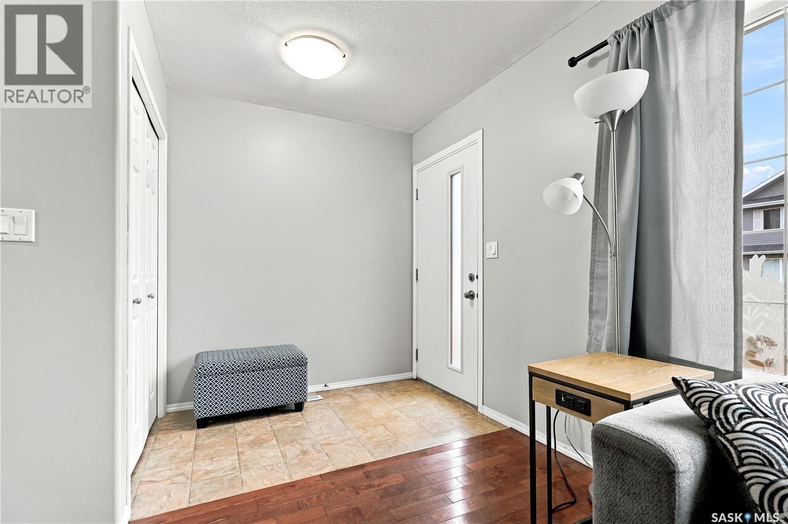 435 Blakeney Crescent, Saskatoon, SK - Indoor
