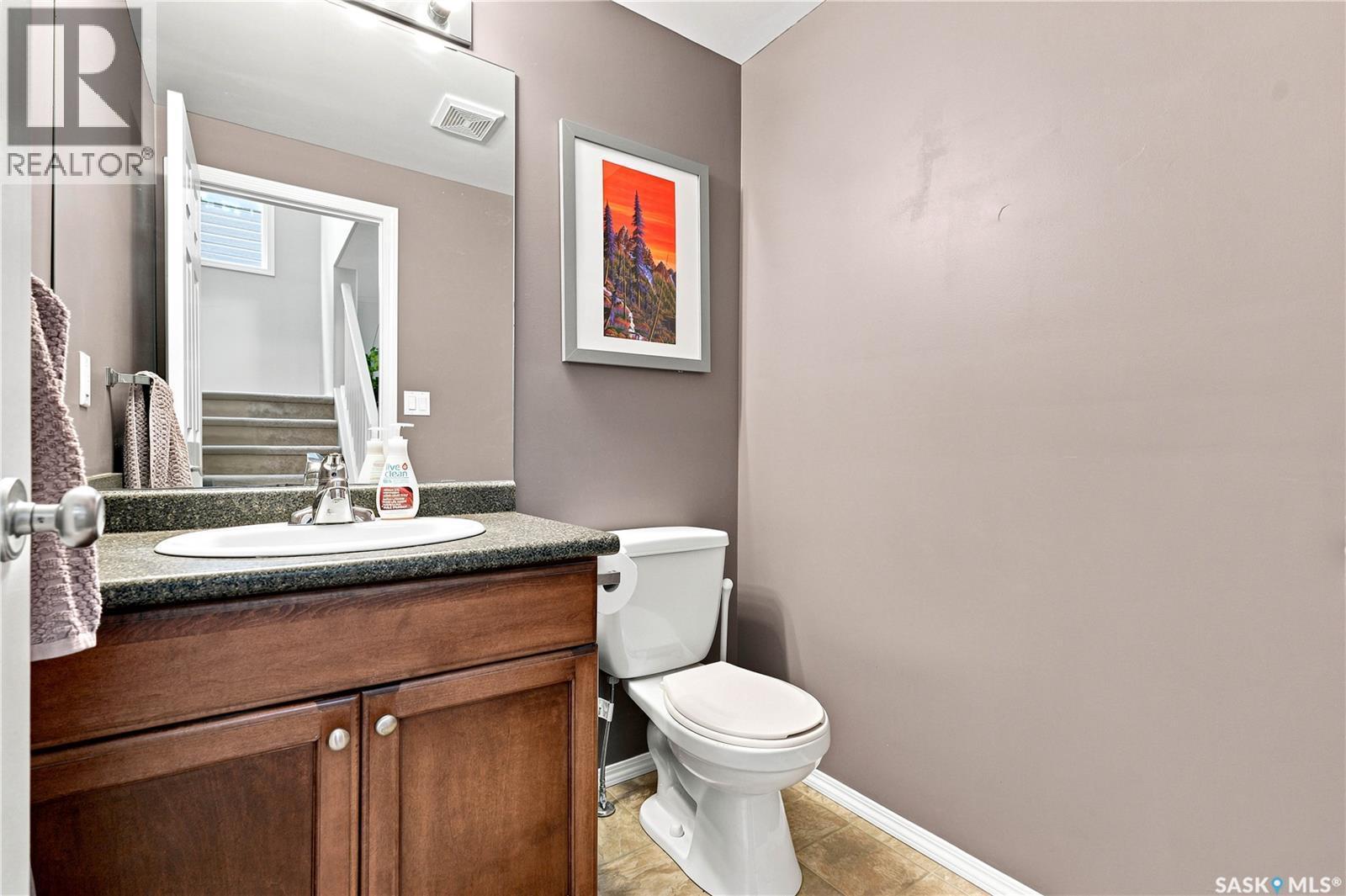 435 Blakeney Crescent, Saskatoon, SK - Indoor Photo Showing Bathroom