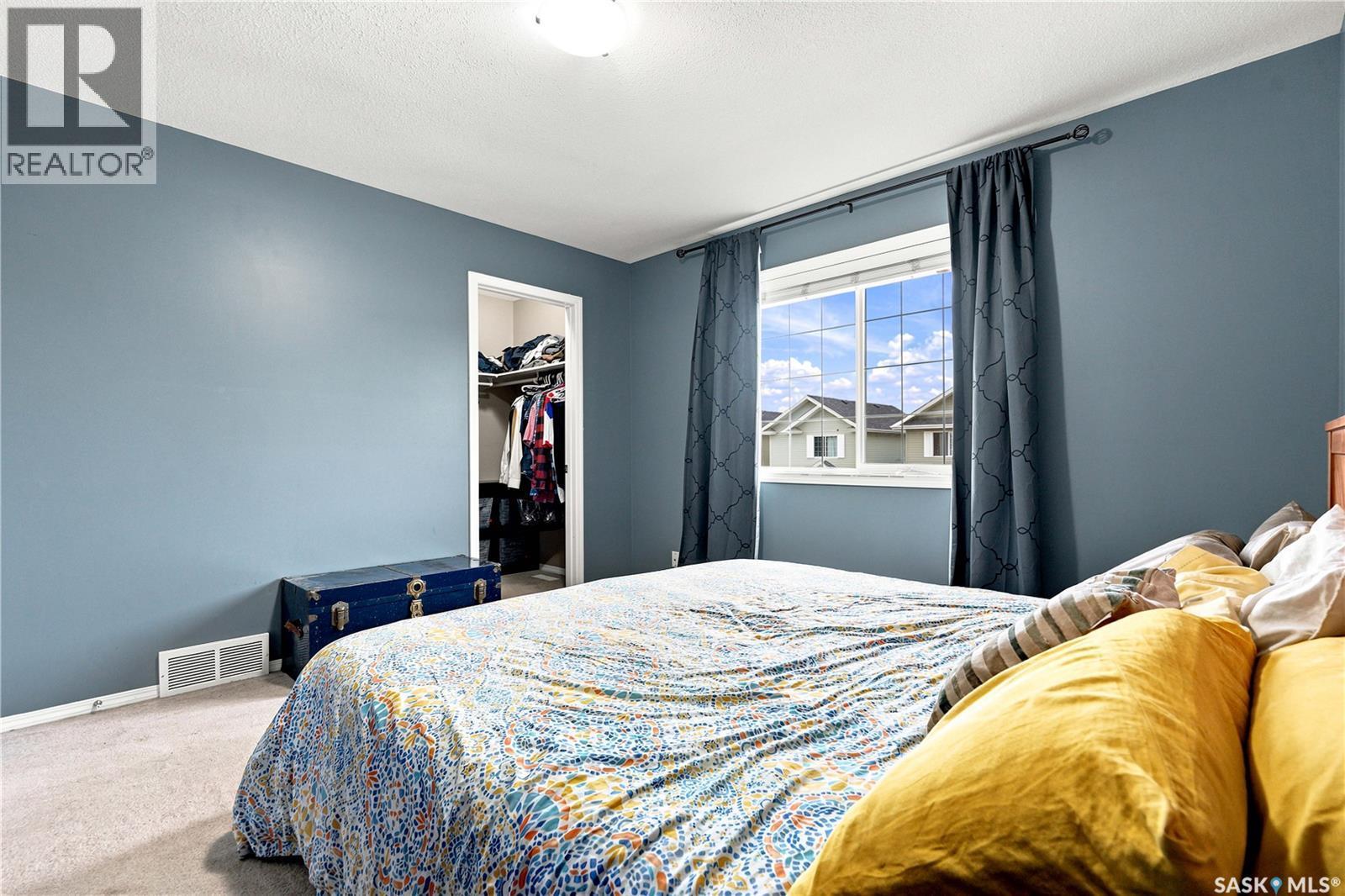 435 Blakeney Crescent, Saskatoon, SK - Indoor Photo Showing Bedroom