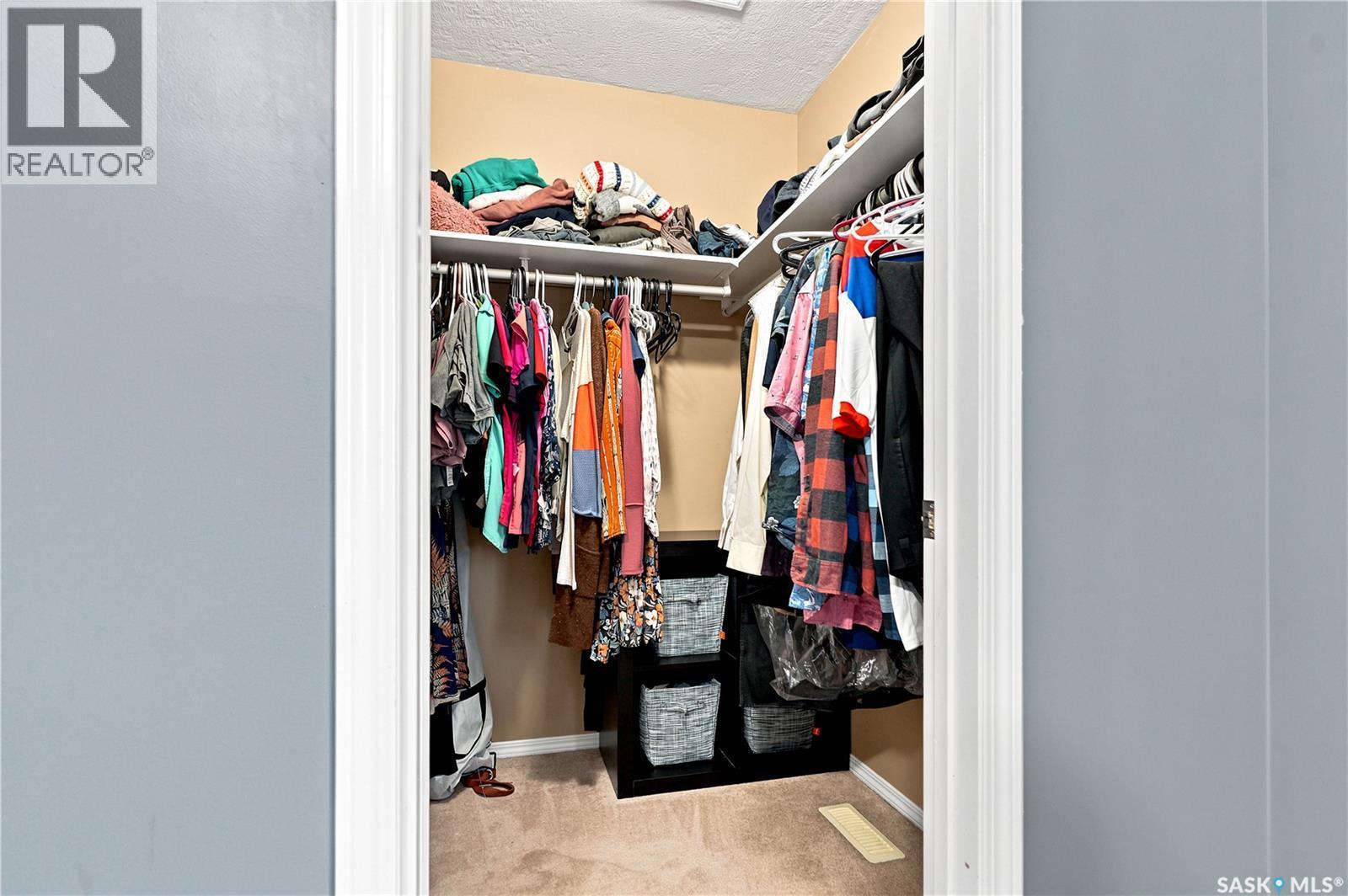 435 Blakeney Crescent, Saskatoon, SK - Indoor With Storage