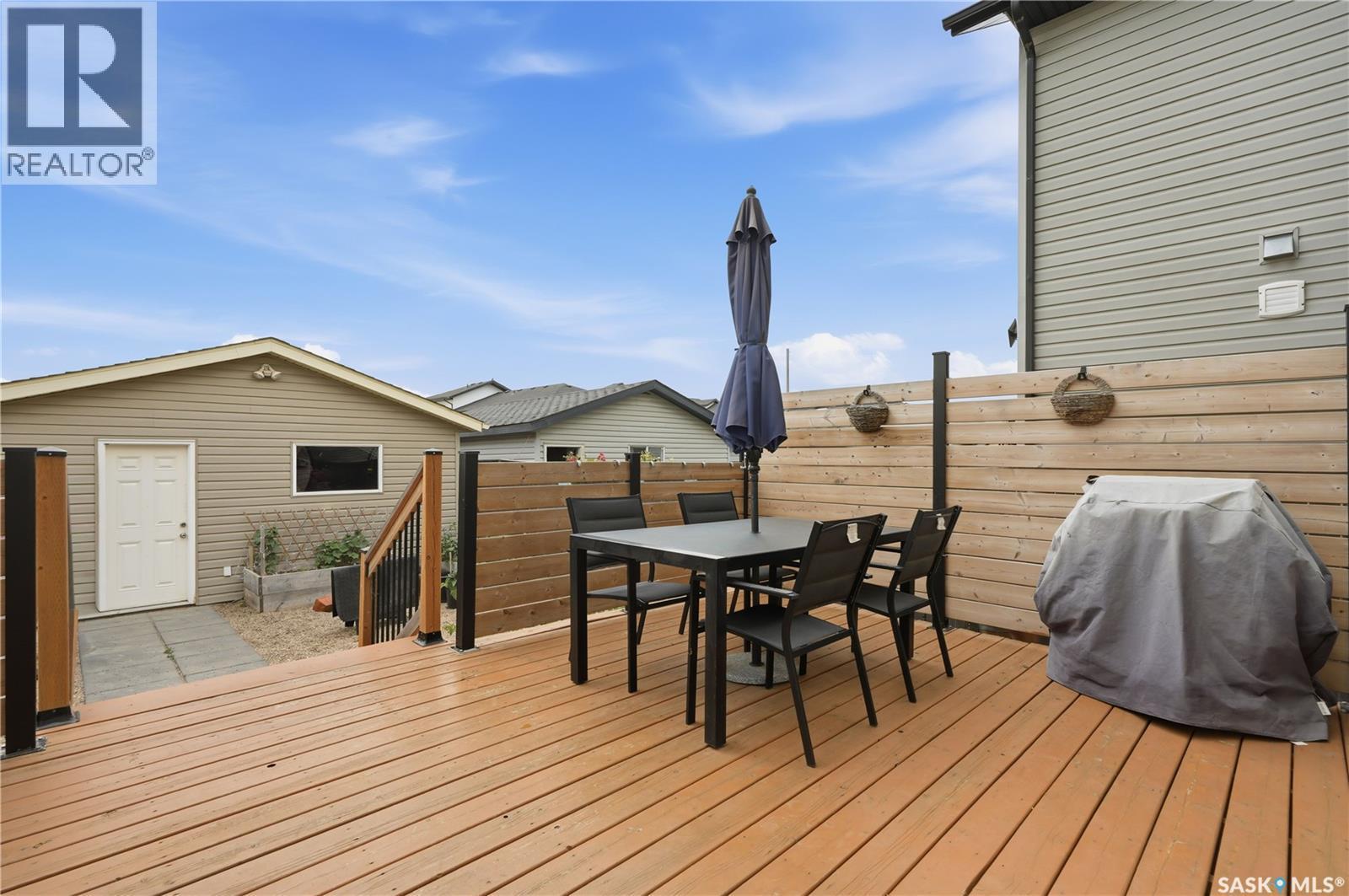 435 Blakeney Crescent, Saskatoon, SK - Outdoor With Deck Patio Veranda With Exterior