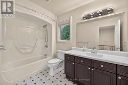 2nd level 4 piece bath - 