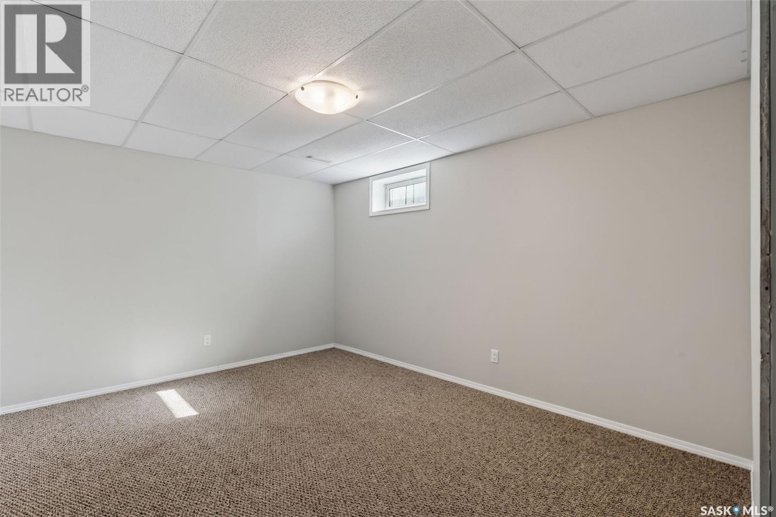 109 1St Avenue E, Vanscoy, SK - Indoor Photo Showing Other Room
