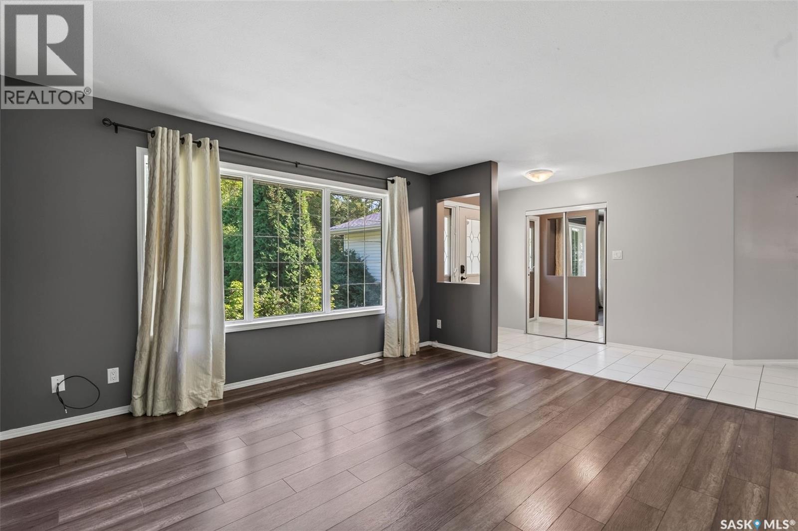 109 1St Avenue E, Vanscoy, SK - Indoor