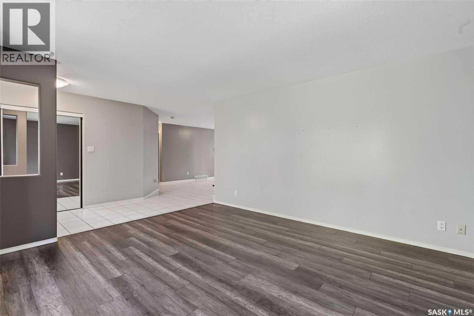 109 1St Avenue E, Vanscoy, SK - Indoor Photo Showing Other Room