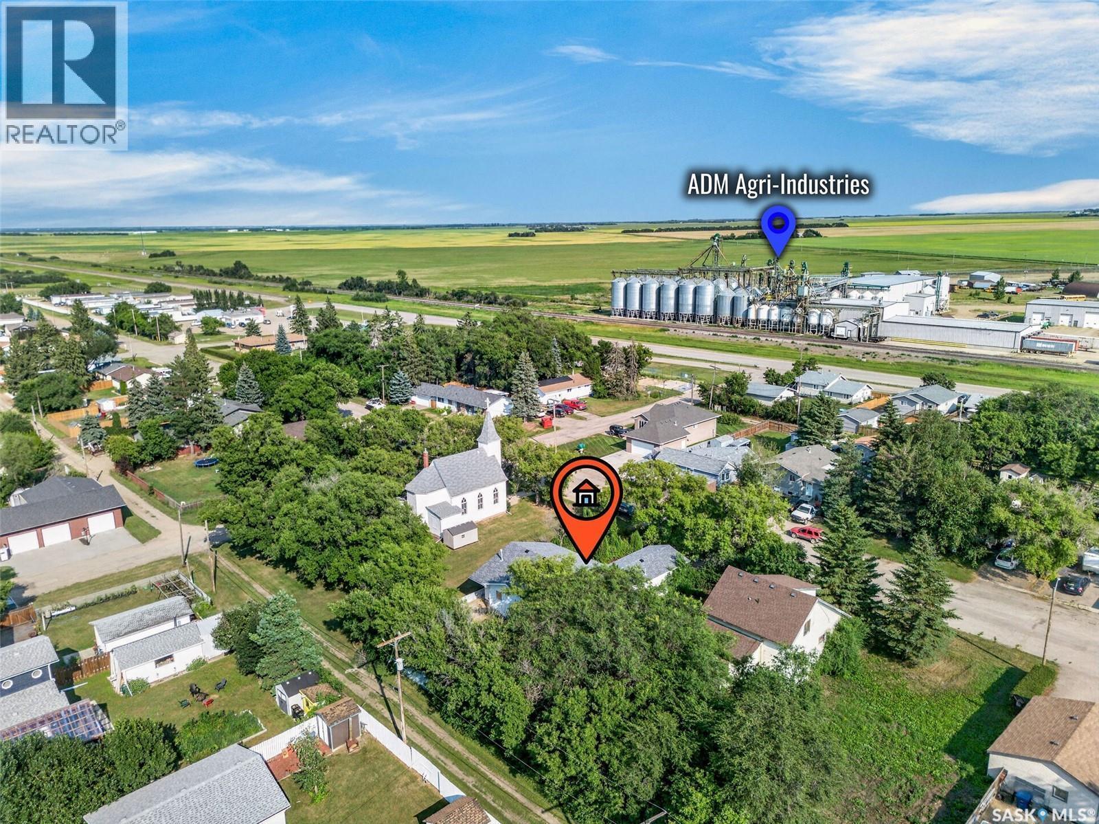 109 1St Avenue E, Vanscoy, SK - Outdoor With View