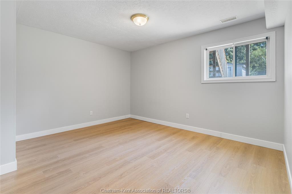 219 Greenfield Lane, Chatham, ON