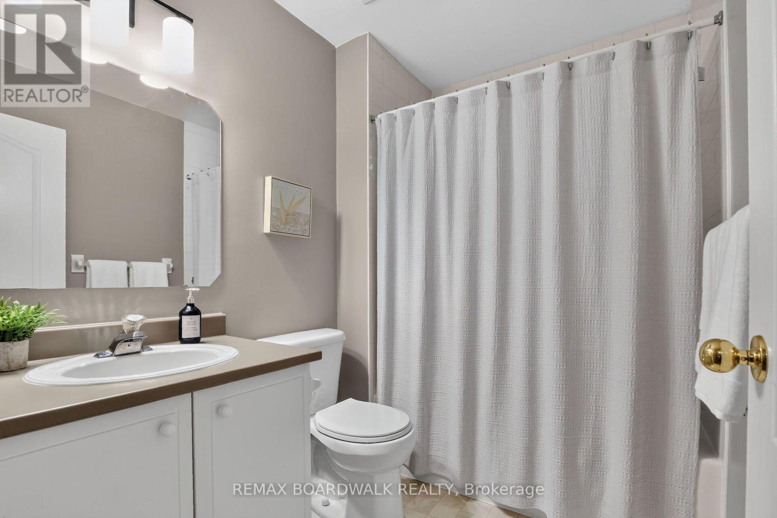 182 Dewar Side Road, Beckwith, ON - Indoor Photo Showing Bathroom