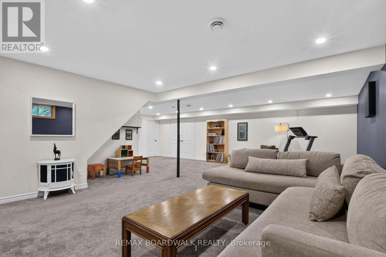 182 Dewar Side Road, Beckwith, ON - Indoor