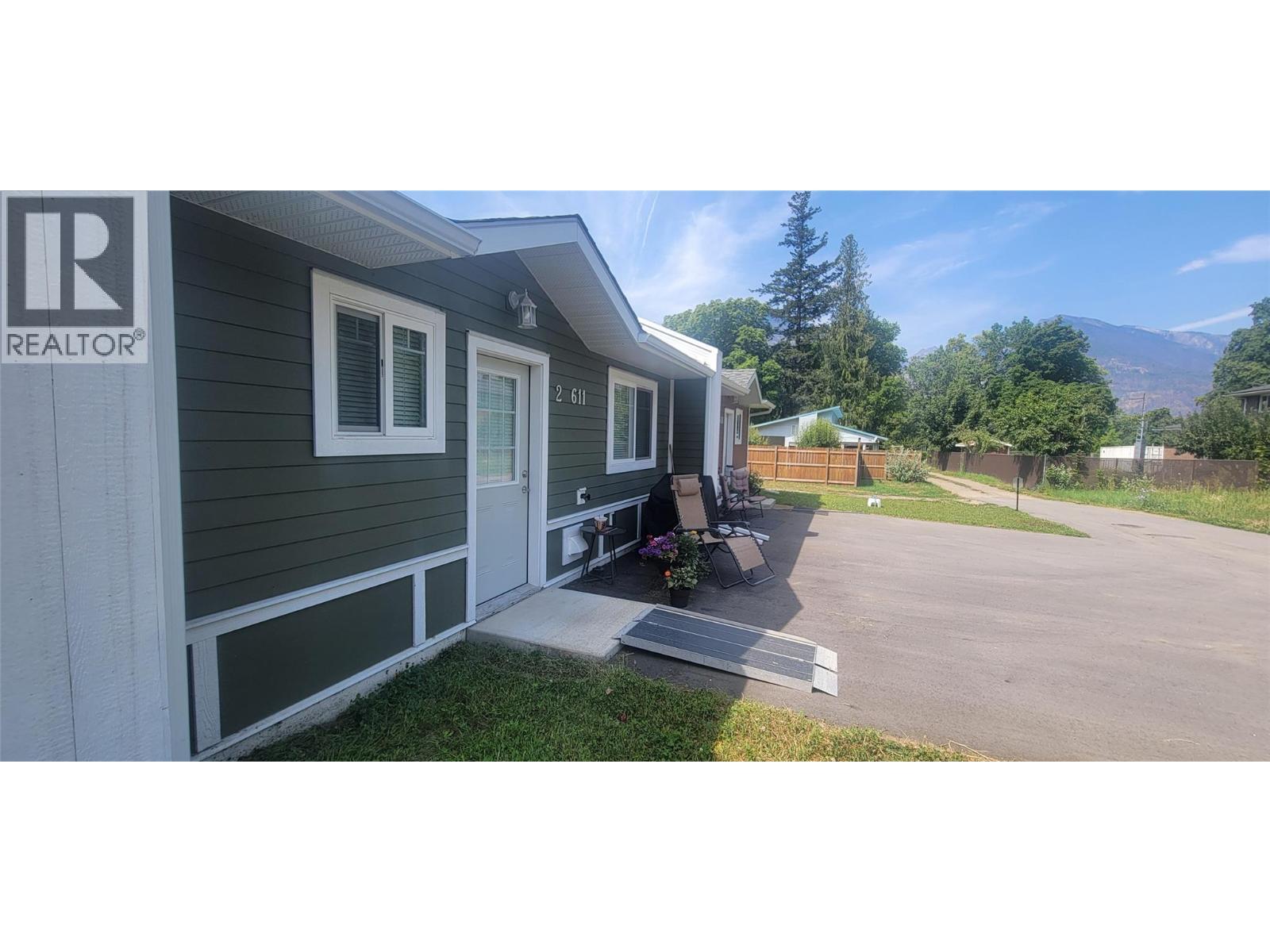 611 Casley Court Unit# 3, New Denver, BC - Outdoor With Exterior
