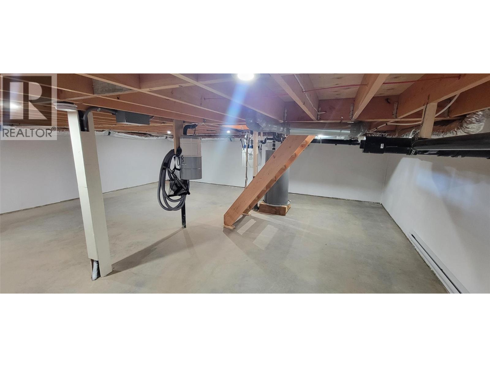 611 Casley Court Unit# 3, New Denver, BC - Indoor Photo Showing Basement