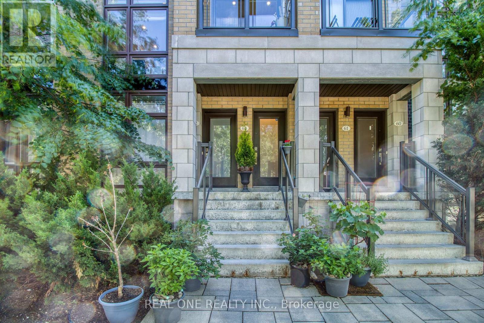 63 - 27 Eldora Avenue, Toronto, ON - Outdoor