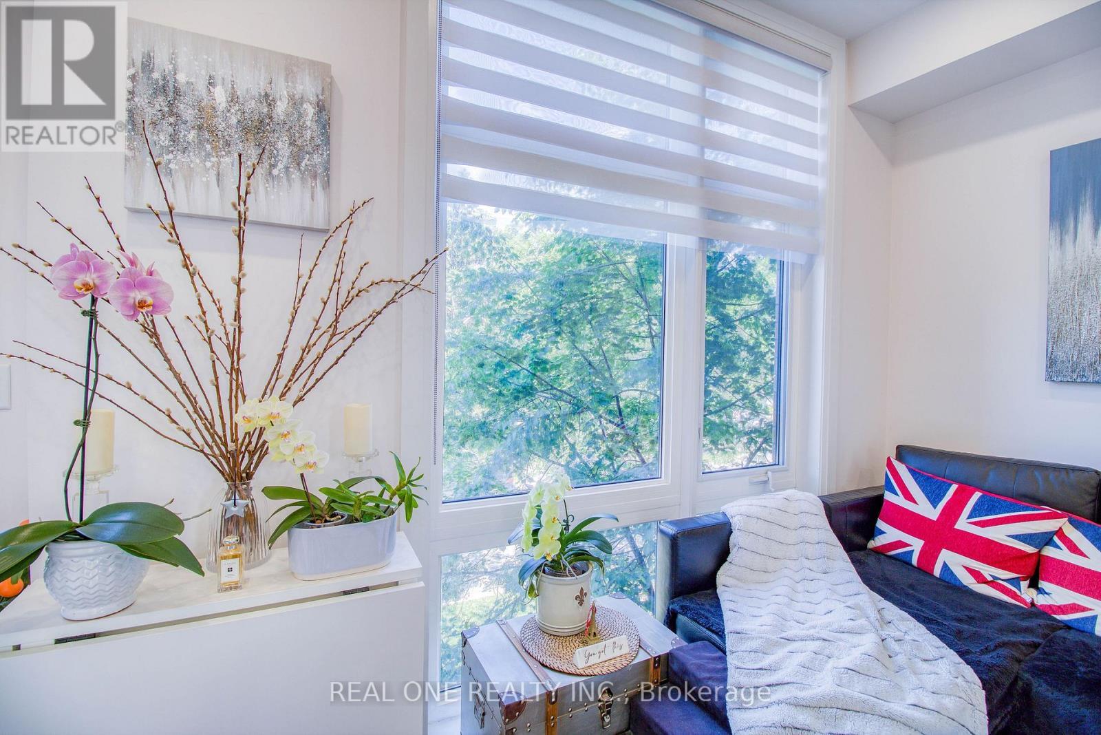 63 - 27 Eldora Avenue, Toronto, ON - Indoor Photo Showing Bedroom