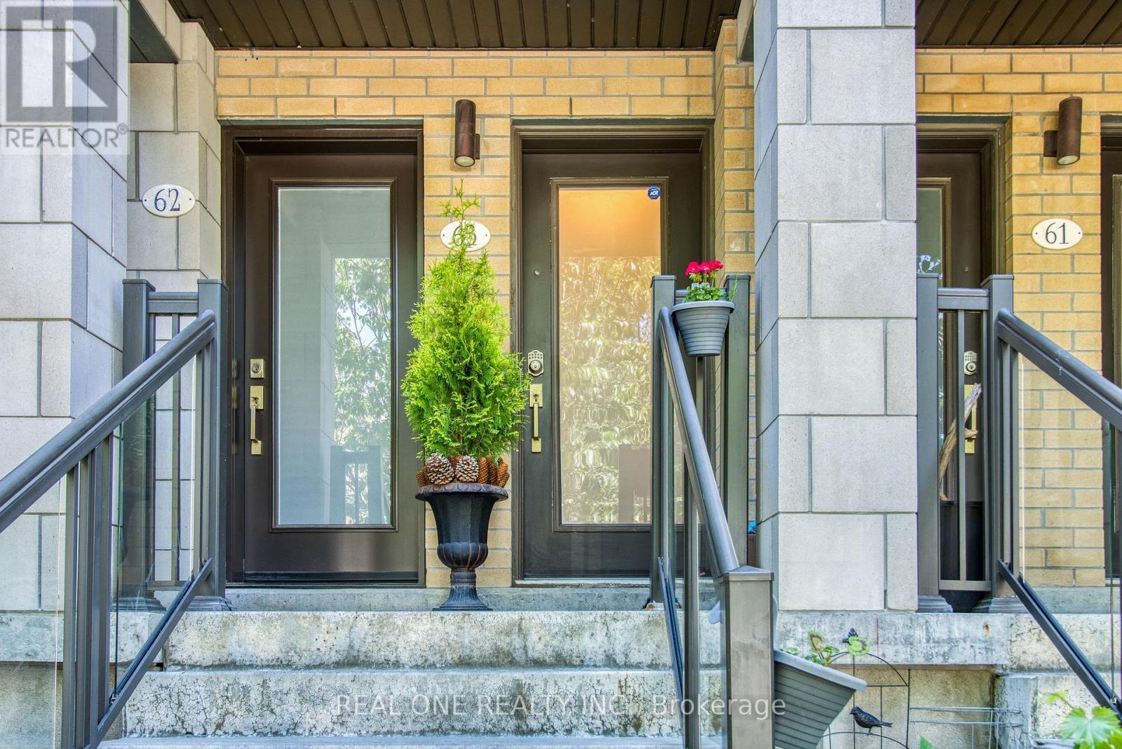63 - 27 Eldora Avenue, Toronto, ON - Outdoor With Exterior