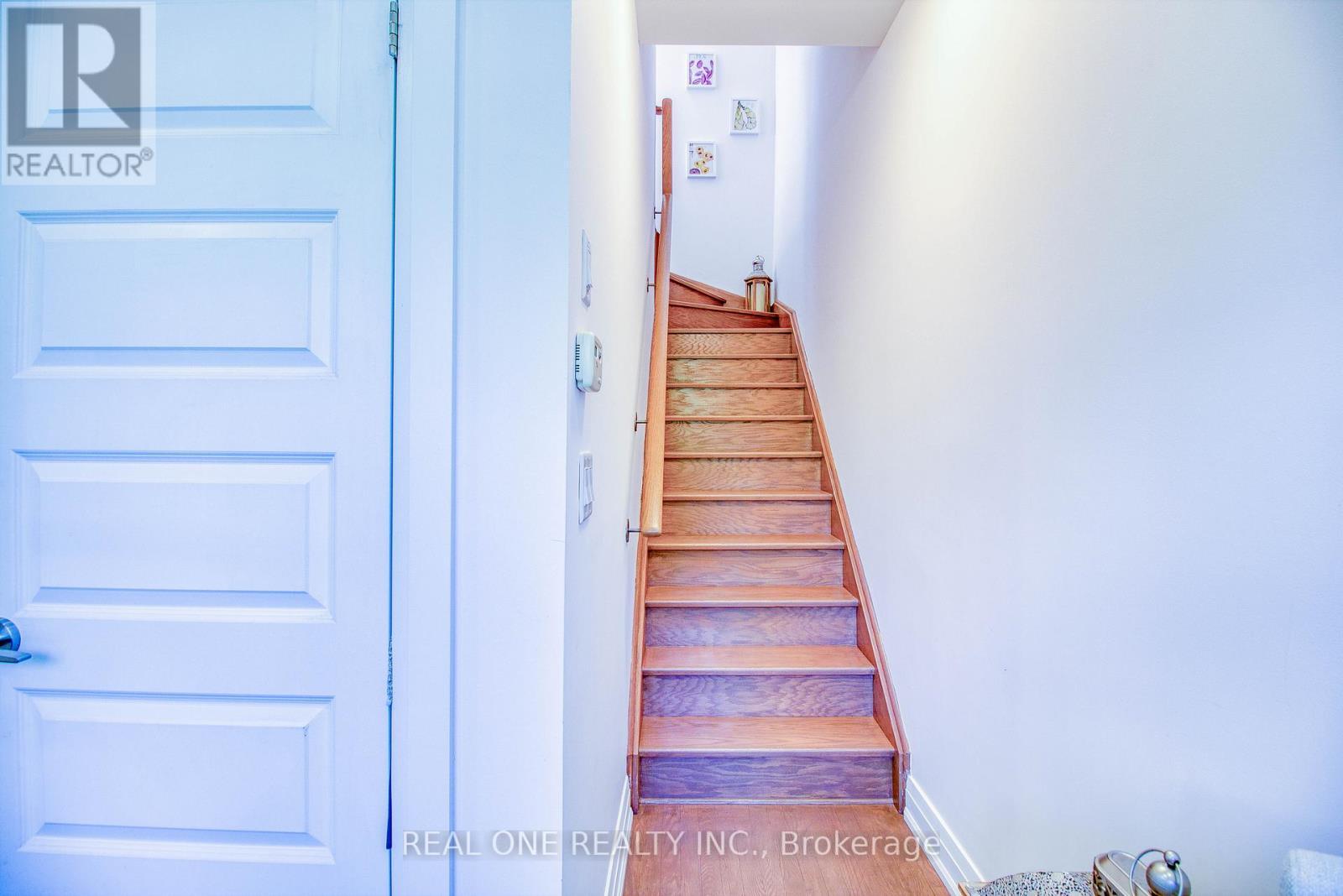 63 - 27 Eldora Avenue, Toronto, ON - Indoor Photo Showing Other Room