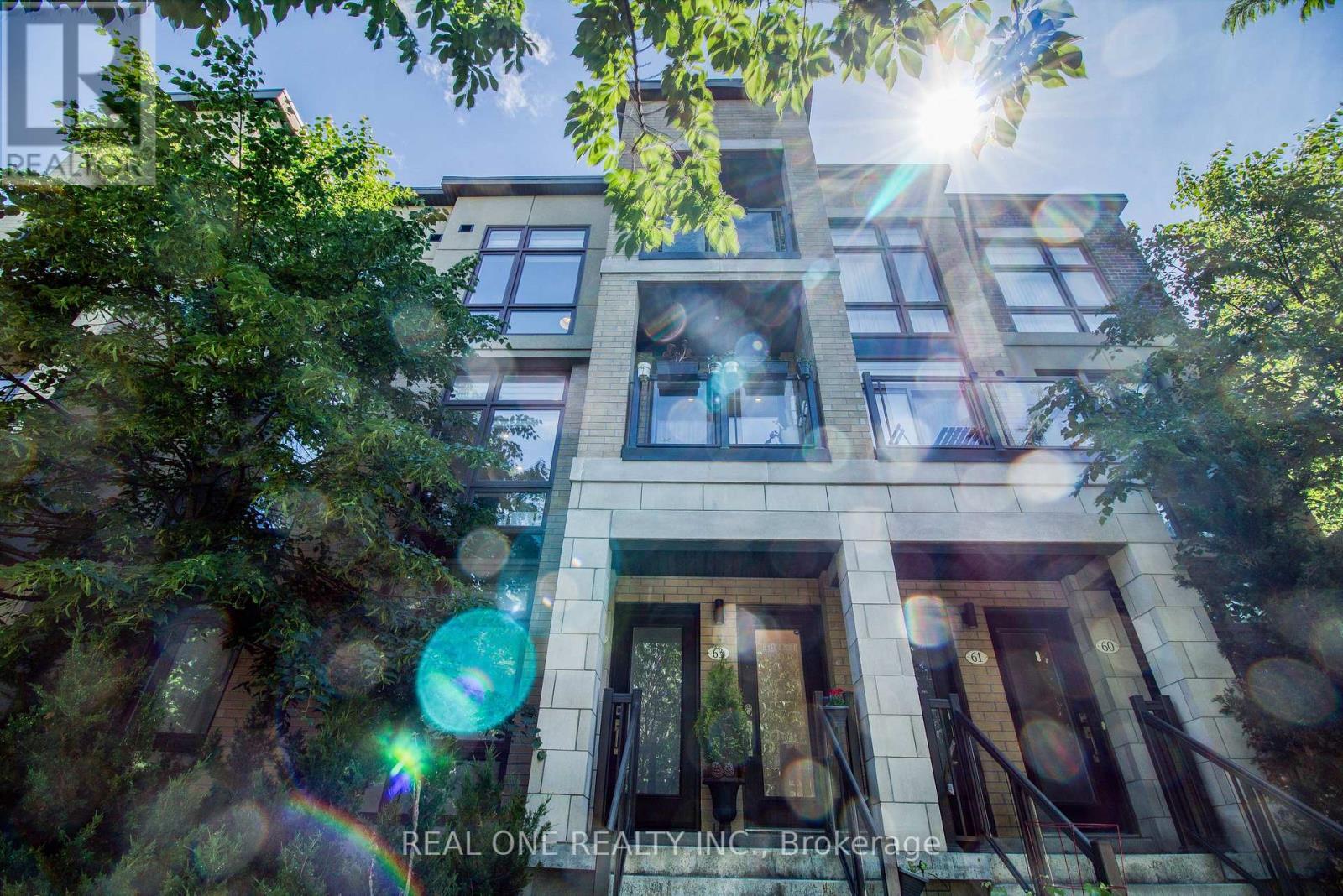 63 - 27 Eldora Avenue, Toronto, ON - Outdoor