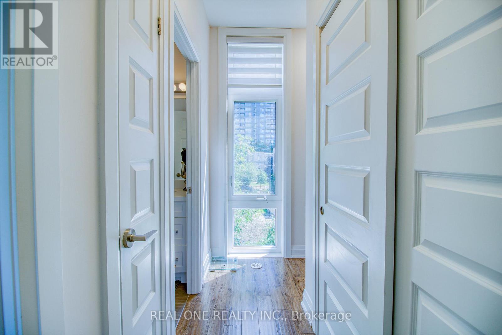63 - 27 Eldora Avenue, Toronto, ON - Indoor Photo Showing Other Room