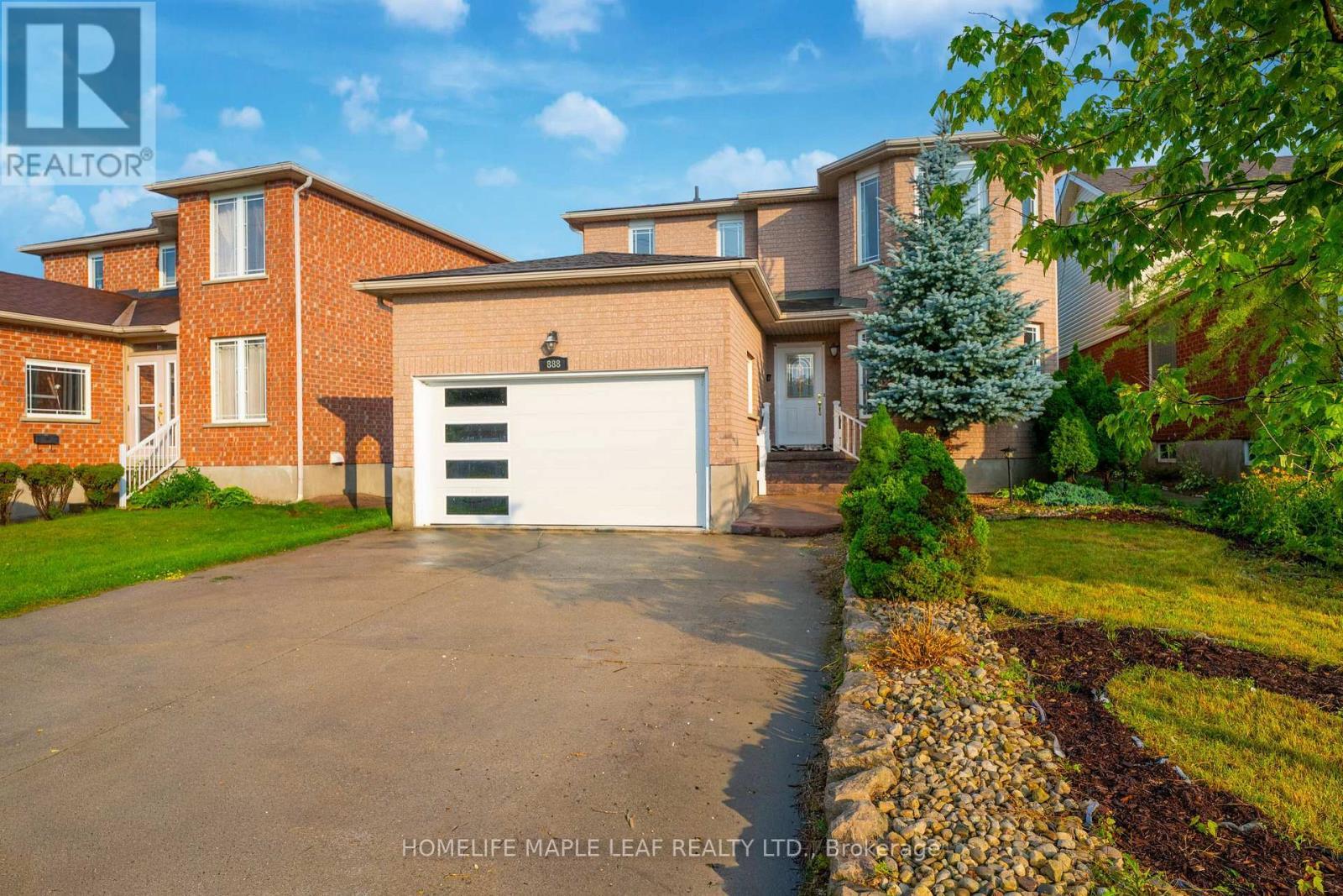 888 Paisley Road, Guelph, ON - Outdoor