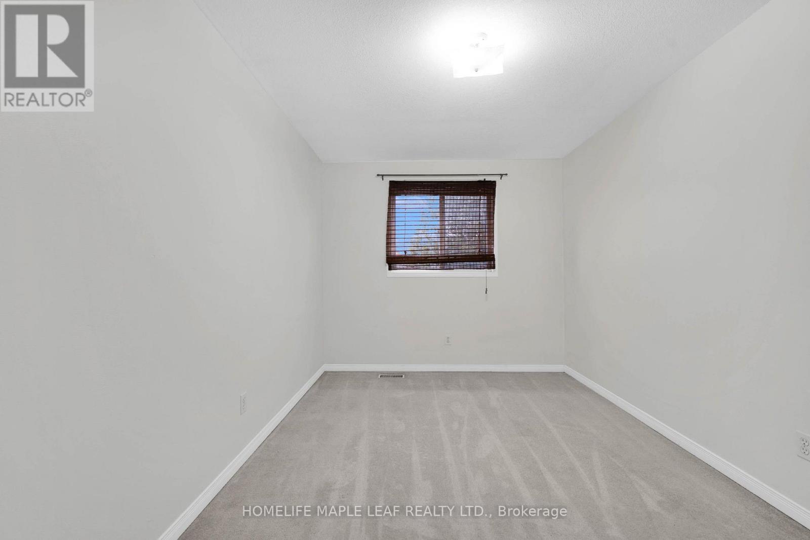 888 Paisley Road, Guelph, ON - Indoor Photo Showing Other Room