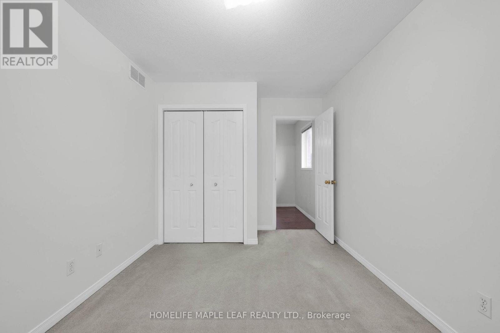 888 Paisley Road, Guelph, ON - Indoor Photo Showing Other Room