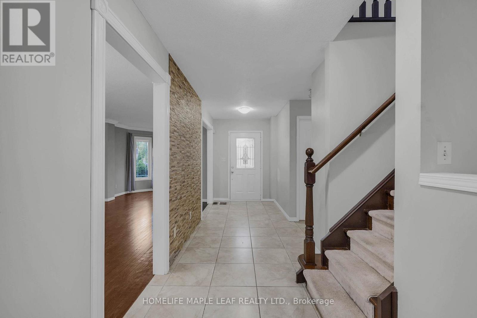 888 Paisley Road, Guelph, ON - Indoor Photo Showing Other Room