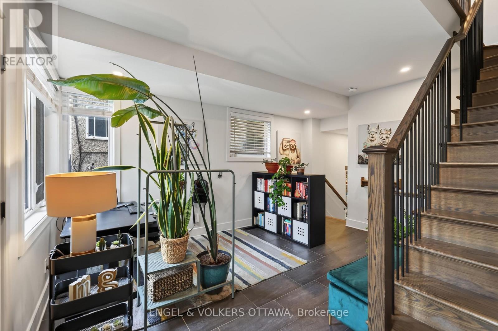 304 Riverdale Avenue, Ottawa, ON - Indoor Photo Showing Other Room