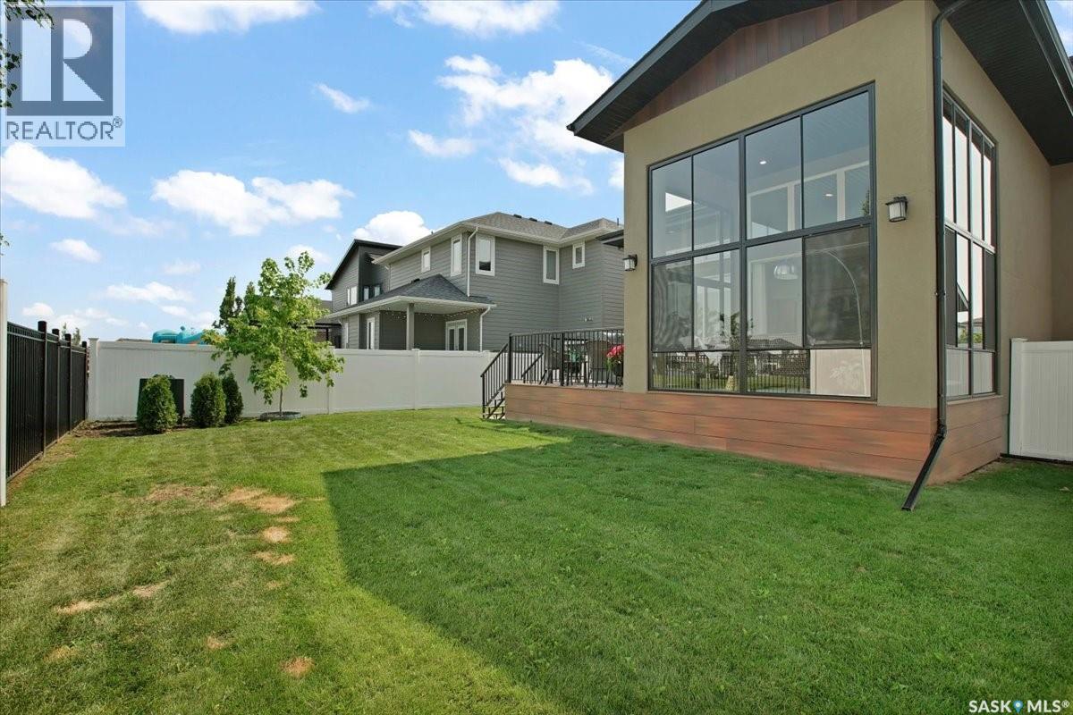 411 Dagnone Terrace, Saskatoon, SK - Outdoor With Deck Patio Veranda