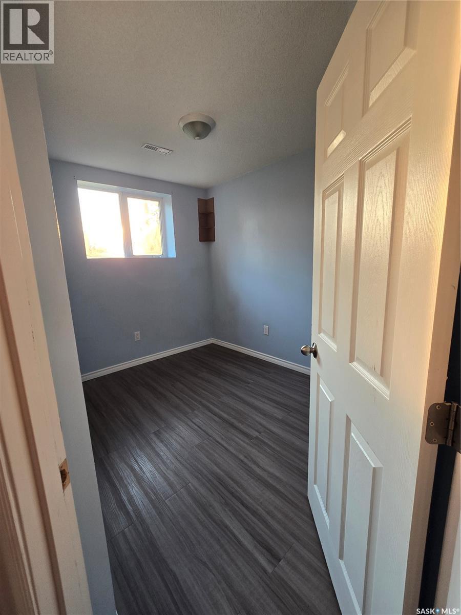 1125 Mctavish Street, Regina, SK - Indoor Photo Showing Other Room