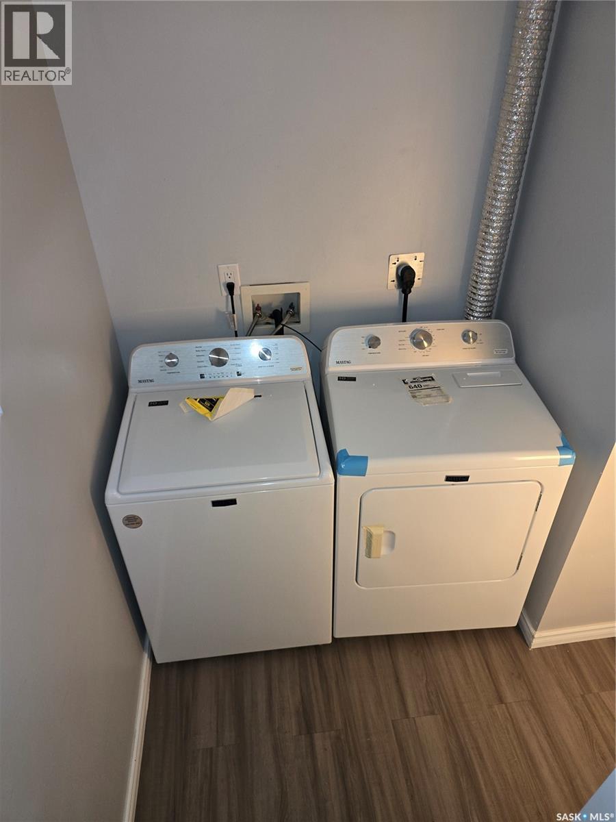 1125 Mctavish Street, Regina, SK - Indoor Photo Showing Laundry Room