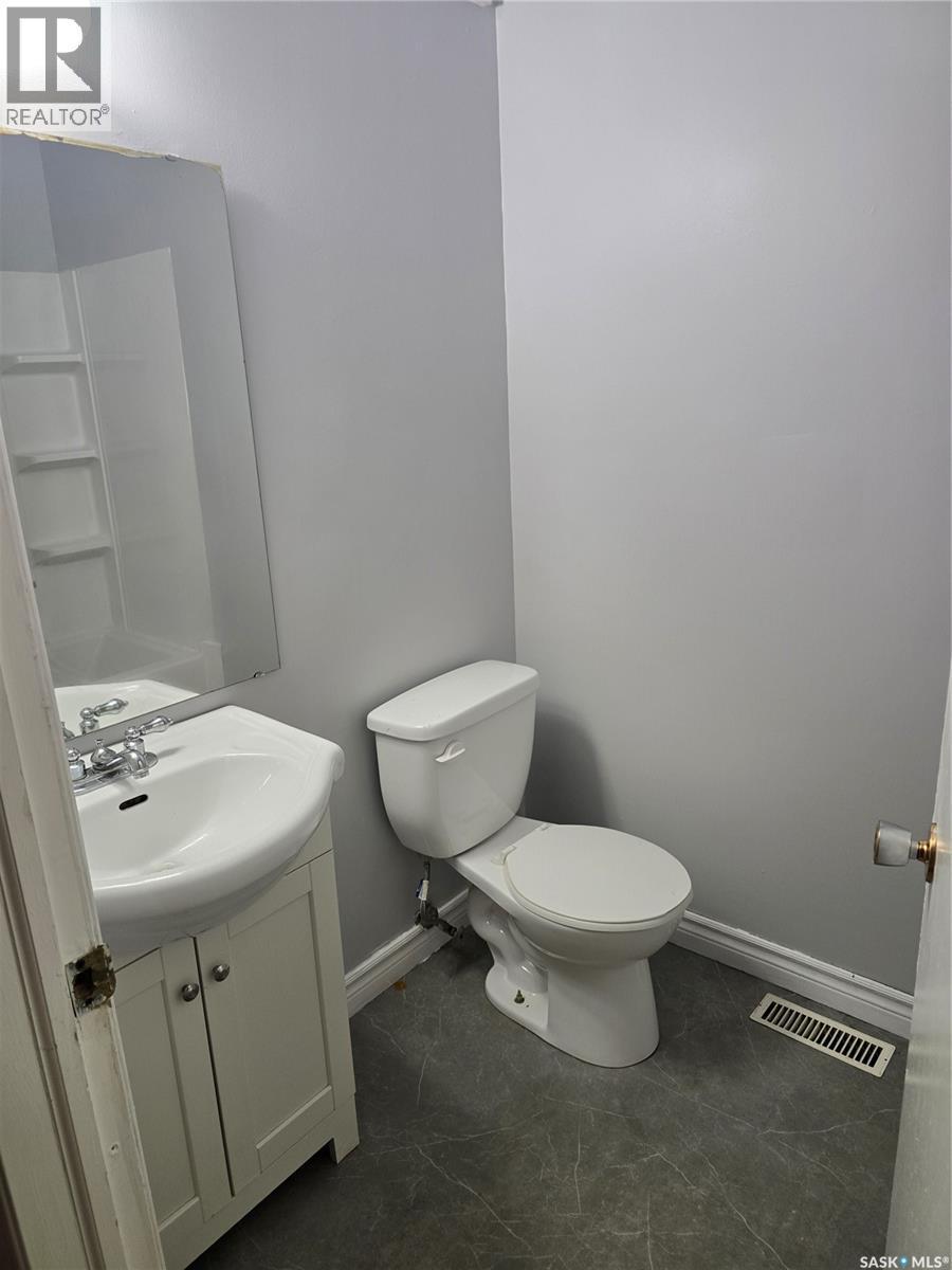1125 Mctavish Street, Regina, SK - Indoor Photo Showing Bathroom
