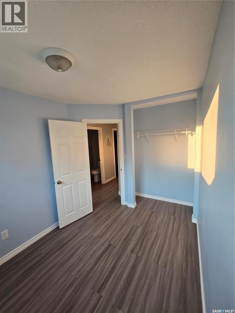 1125 Mctavish Street, Regina, SK - Indoor