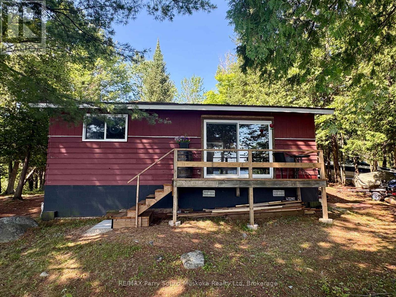 3 Robinson Road, Magnetawan (Ahmic Harbour), ON - Outdoor