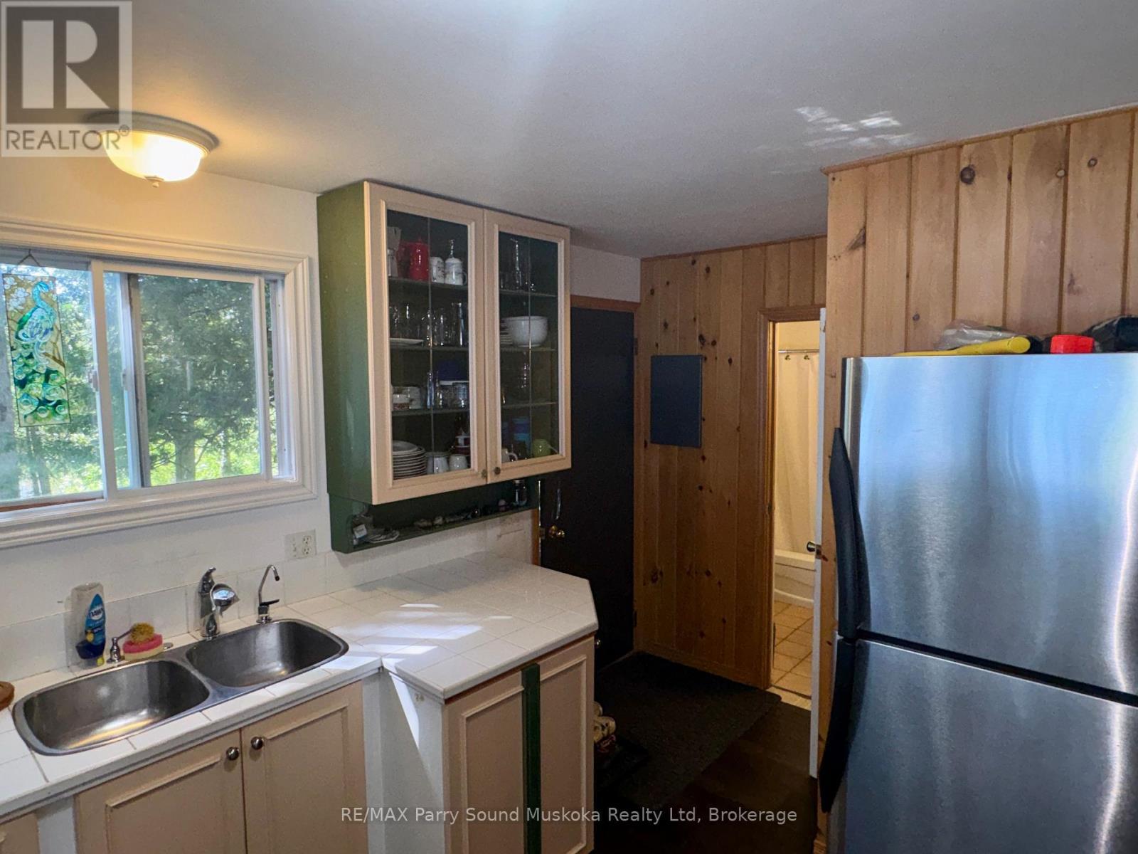 3 Robinson Road, Magnetawan (Ahmic Harbour), ON - Indoor Photo Showing Other Room