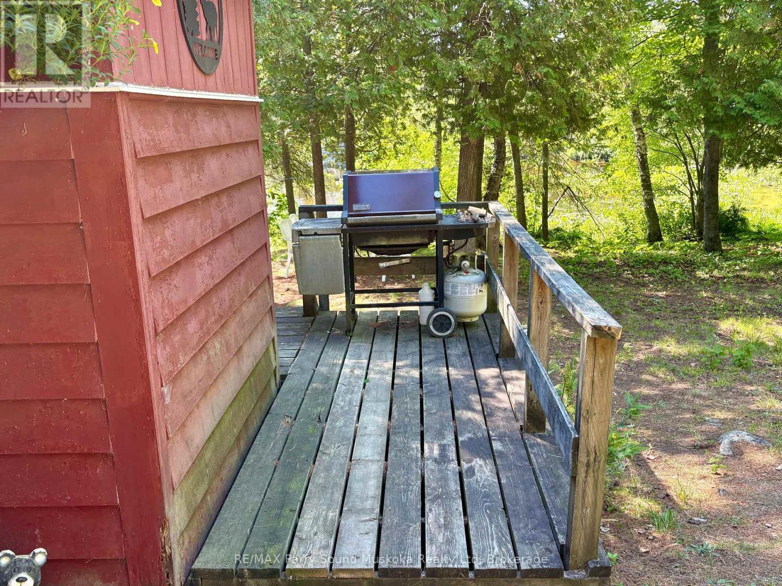3 Robinson Road, Magnetawan (Ahmic Harbour), ON - Outdoor With Deck Patio Veranda