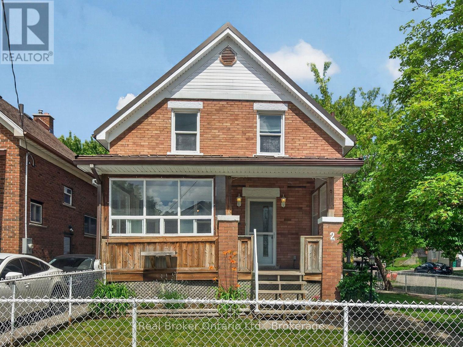 2 Herlan Avenue, Kitchener, ON - Outdoor