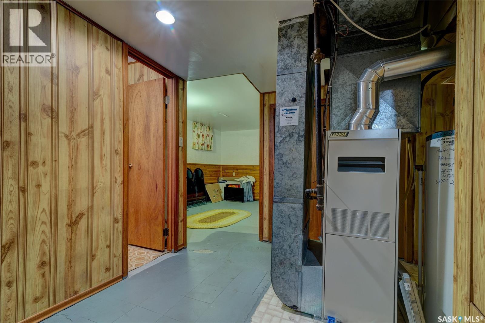 180 Osler Street, Regina, SK - Indoor
