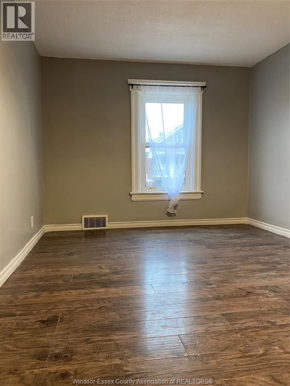 1115 Marion, Windsor, ON - Indoor Photo Showing Other Room