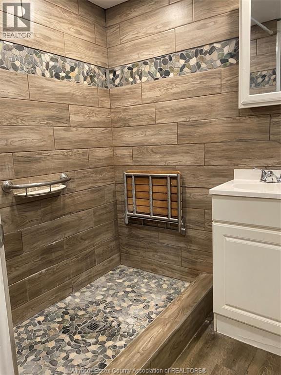 1115 Marion, Windsor, ON - Indoor