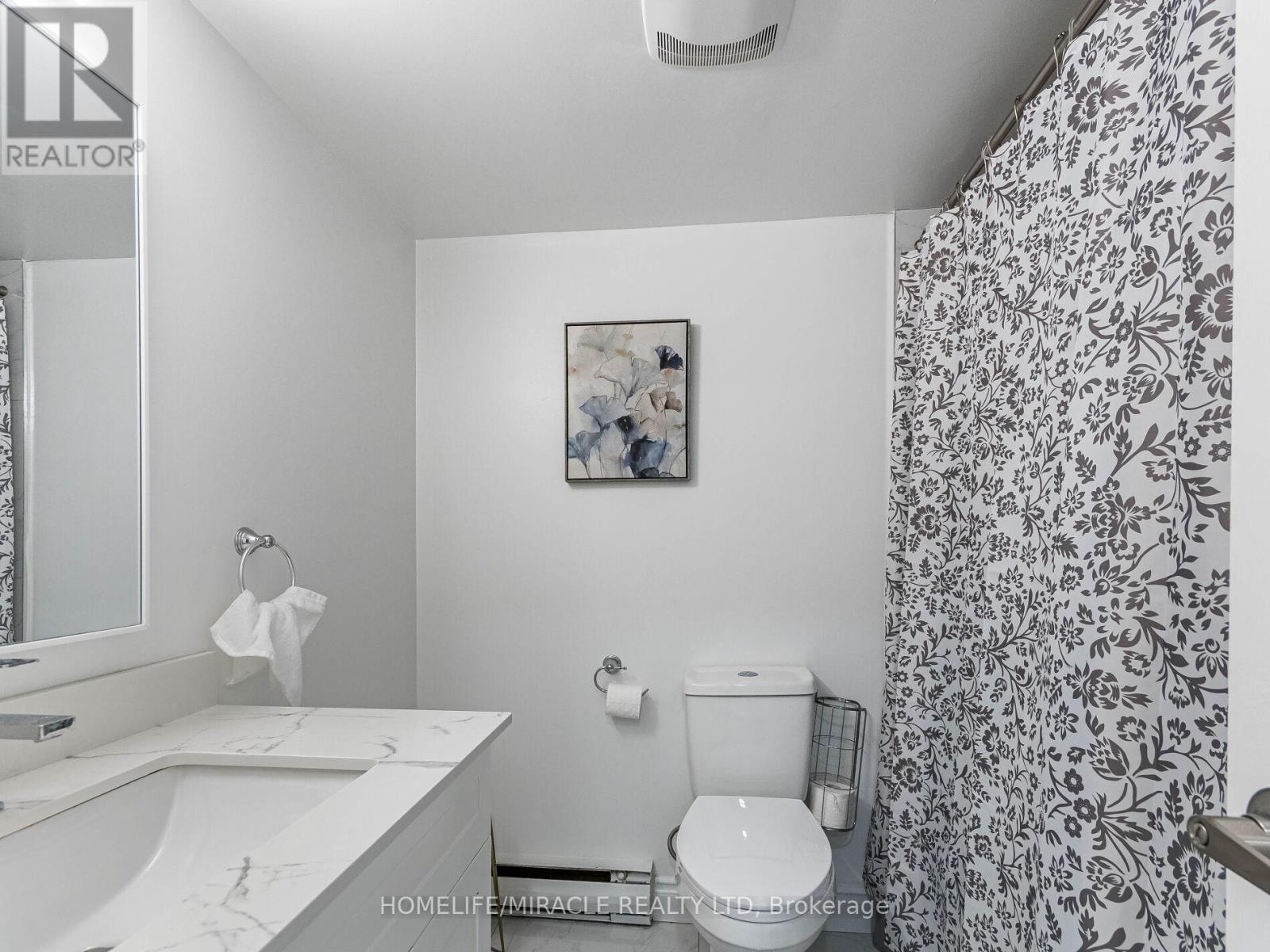 124 - 180 Mississauga Valley Boulevard, Mississauga, ON - Indoor Photo Showing Bathroom