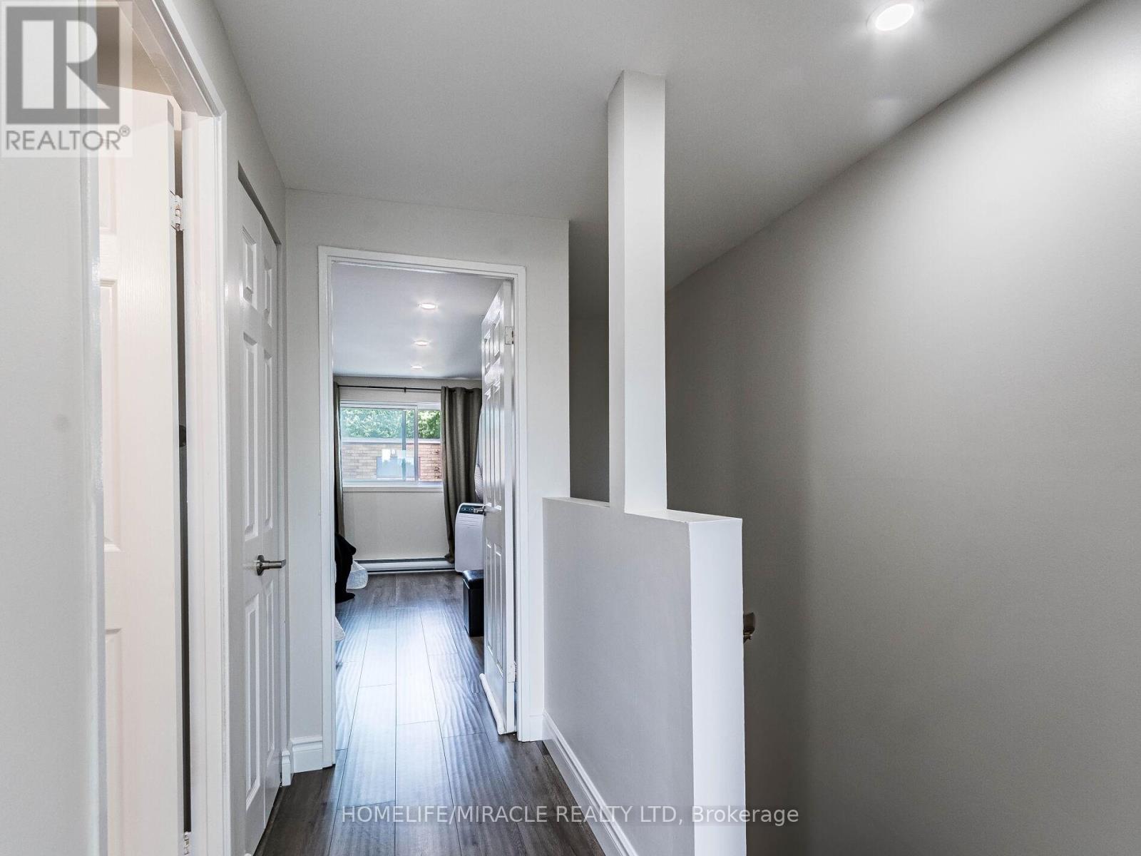 124 - 180 Mississauga Valley Boulevard, Mississauga, ON - Indoor Photo Showing Other Room