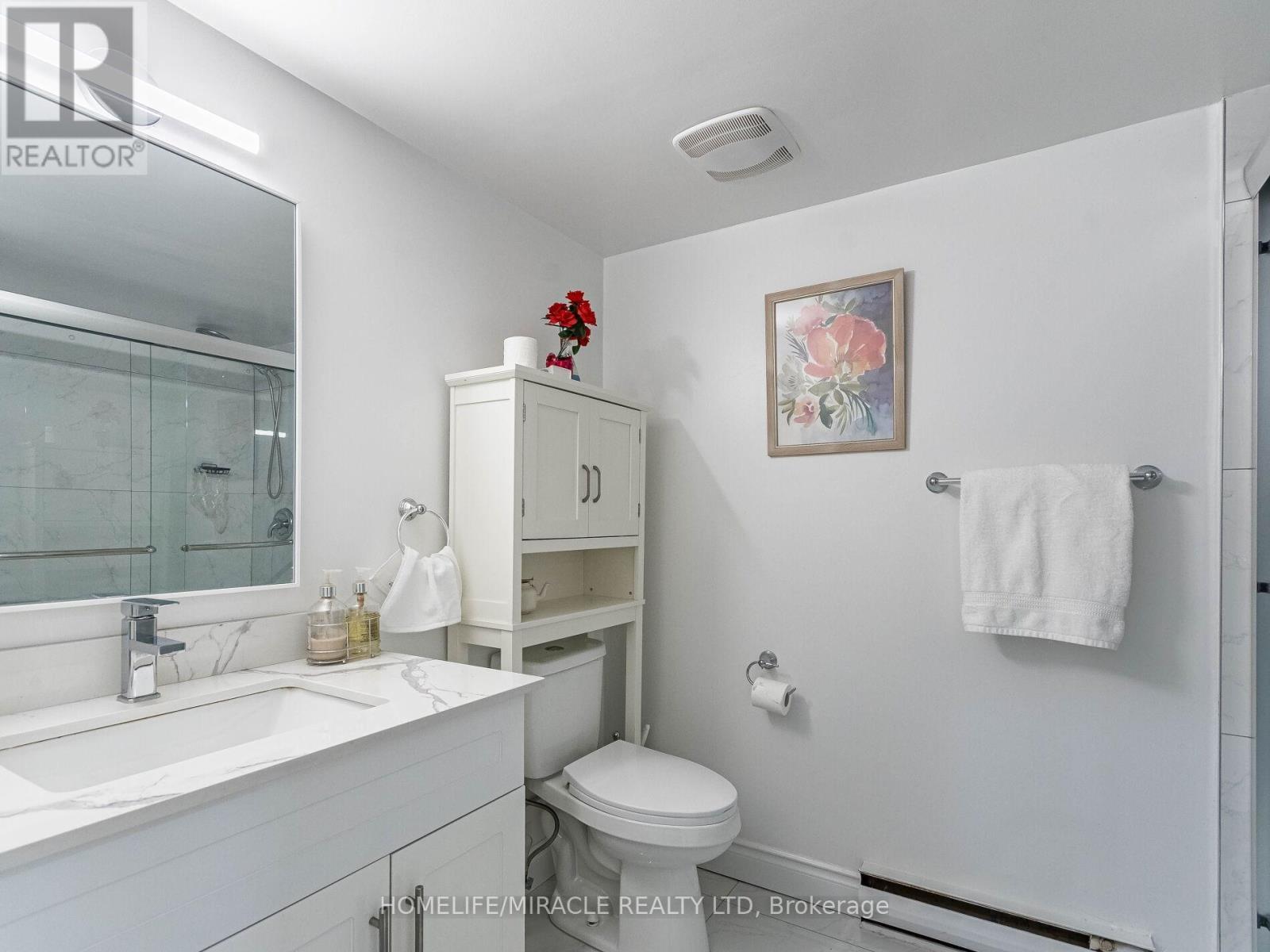 124 - 180 Mississauga Valley Boulevard, Mississauga, ON - Indoor Photo Showing Bathroom