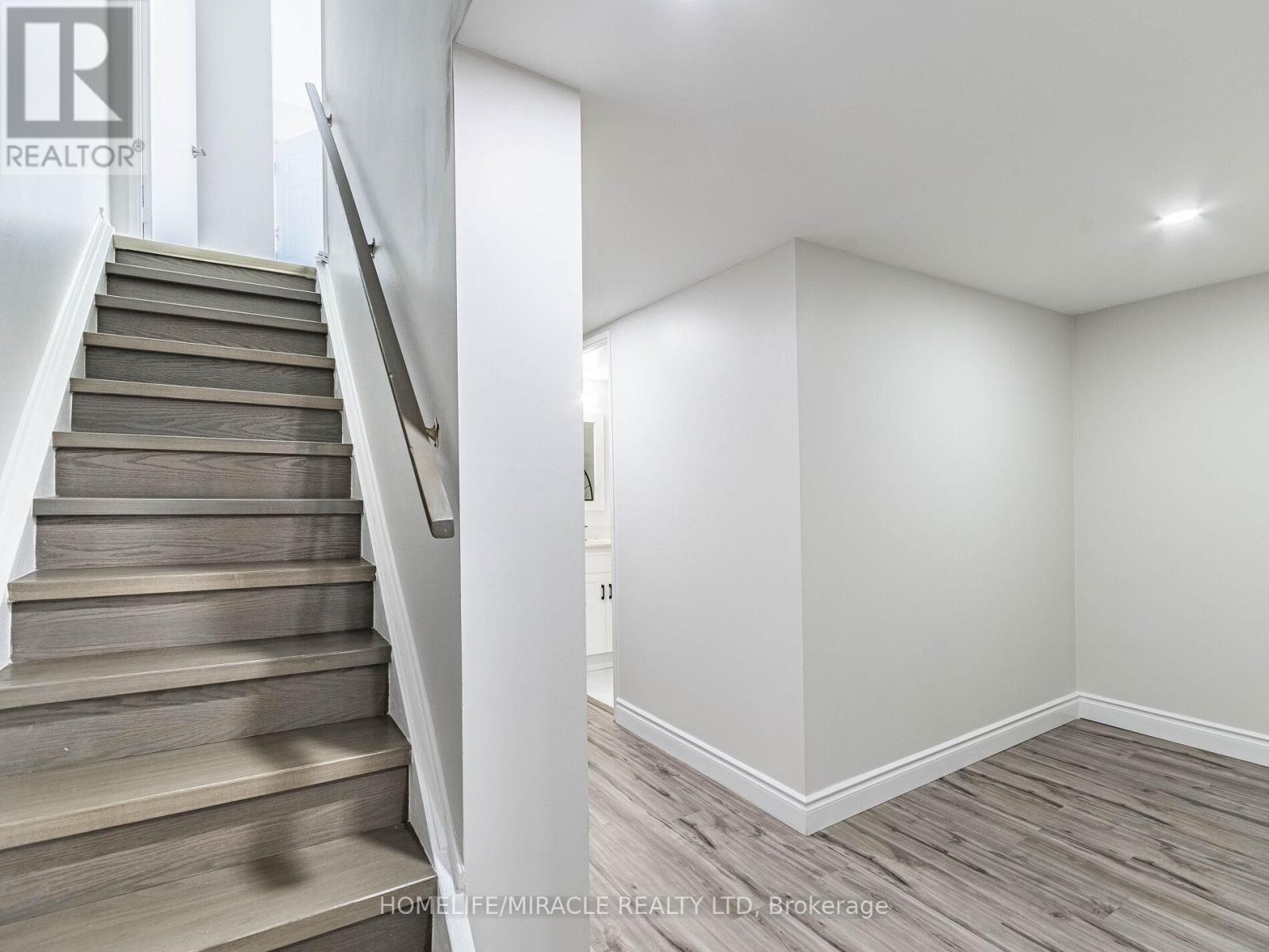 124 - 180 Mississauga Valley Boulevard, Mississauga, ON - Indoor Photo Showing Other Room