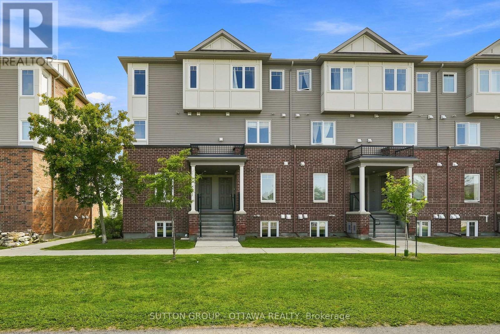 Welcome to 2563 Longfields Drive - 2563 Longfields Drive, Ottawa, ON - Outdoor With Facade