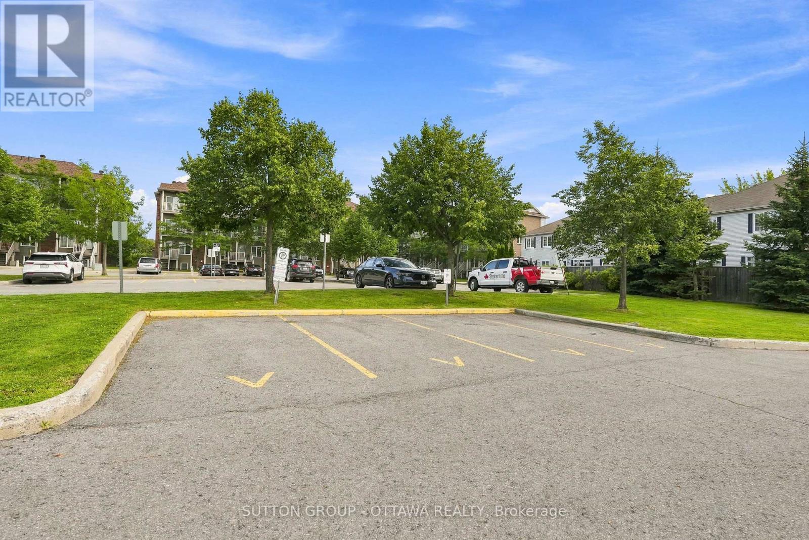 Visitor Parking - 2563 Longfields Drive, Ottawa, ON - Outdoor