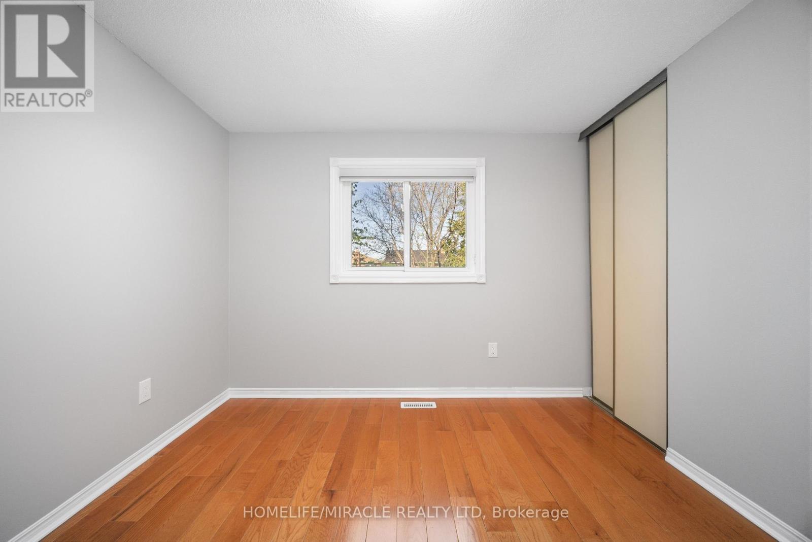 8 Lansbury Drive, Toronto, ON - Indoor Photo Showing Other Room