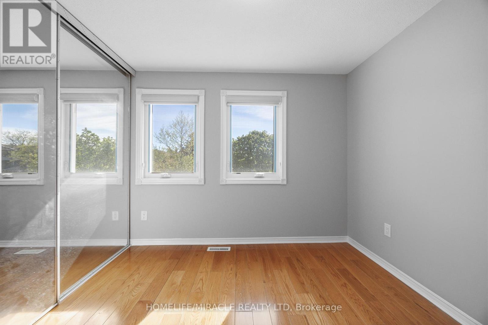 8 Lansbury Drive, Toronto, ON - Indoor Photo Showing Other Room