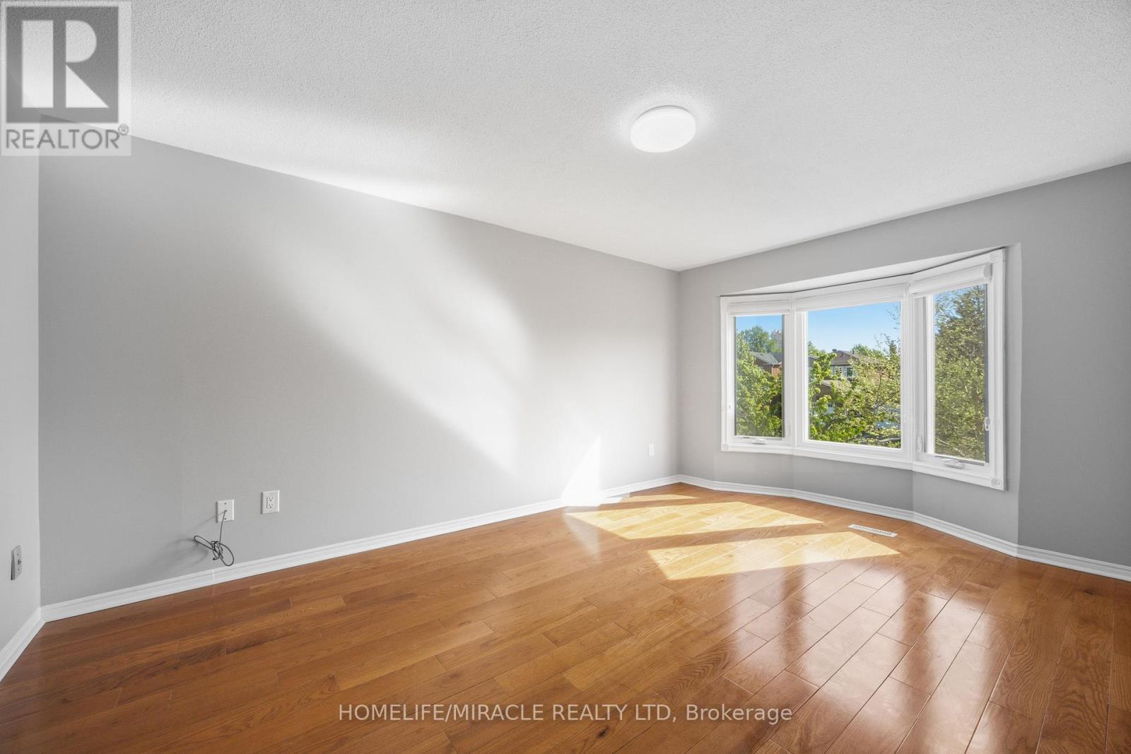 8 Lansbury Drive, Toronto, ON - Indoor Photo Showing Other Room