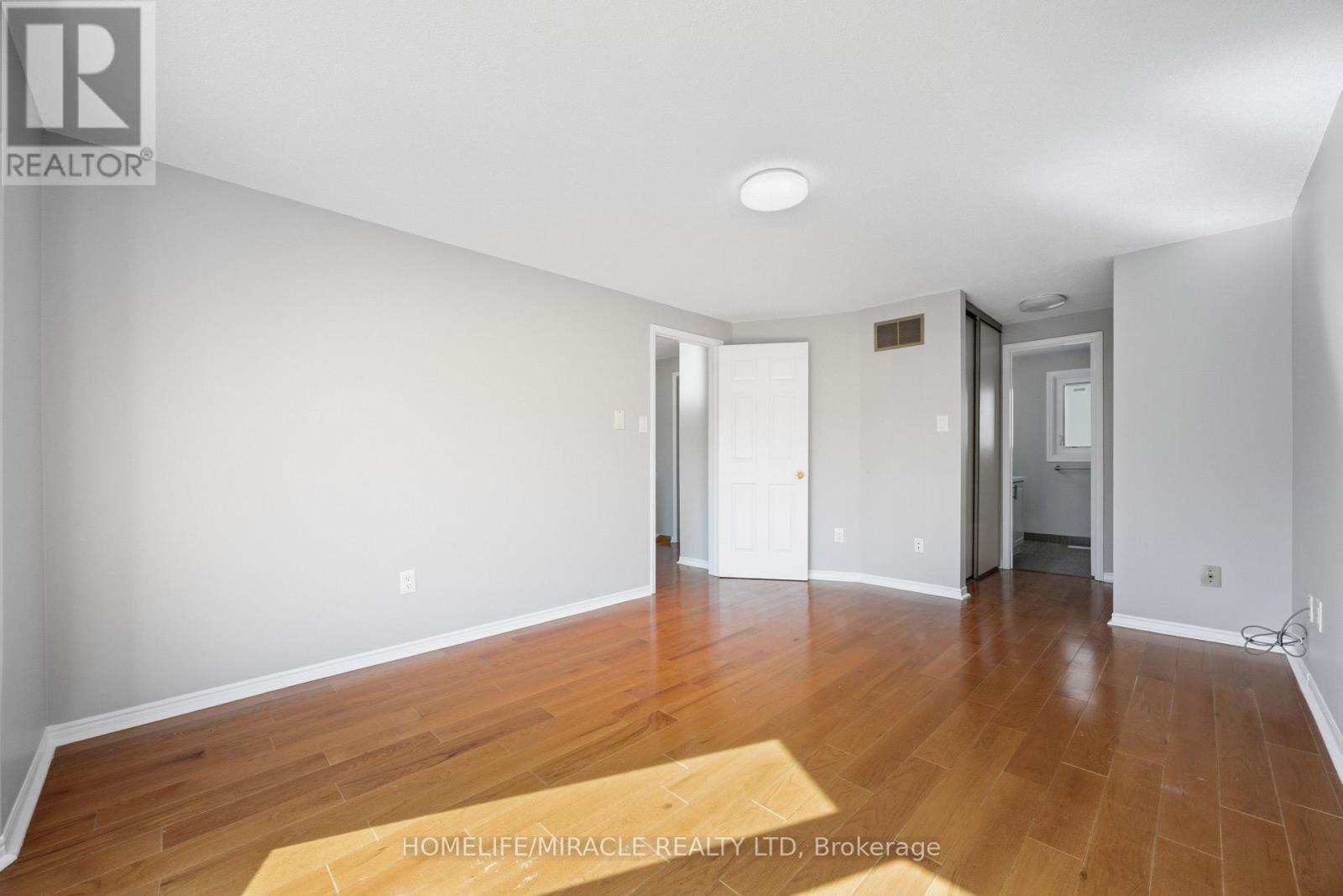8 Lansbury Drive, Toronto, ON - Indoor Photo Showing Other Room