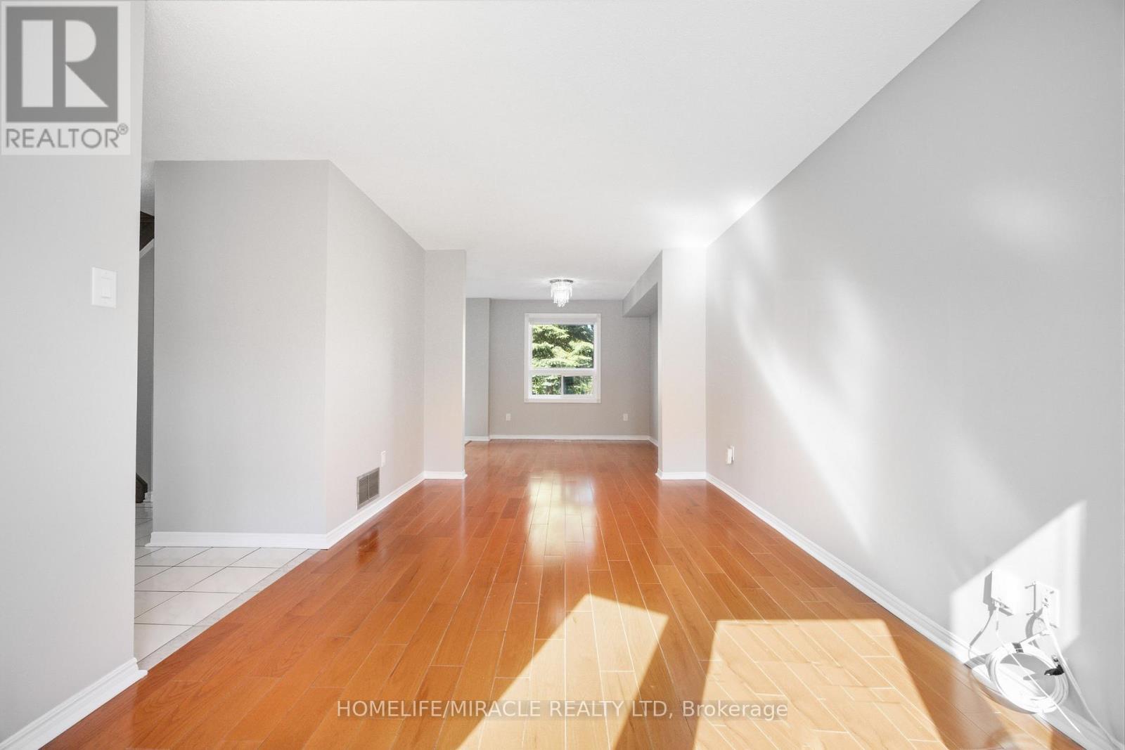 8 Lansbury Drive, Toronto, ON - Indoor Photo Showing Other Room
